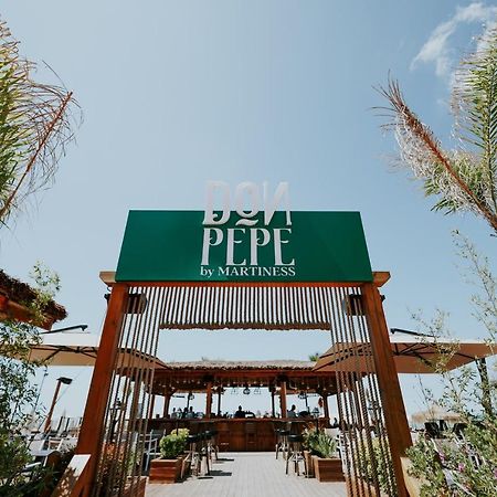 Martiness Hotel Дуррес Екстер'єр фото