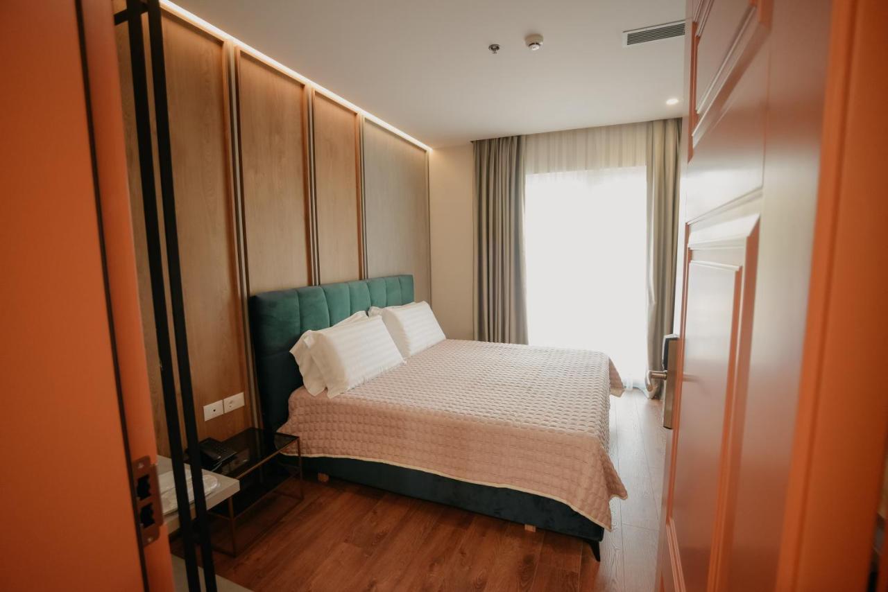 Martiness Hotel Дуррес Екстер'єр фото